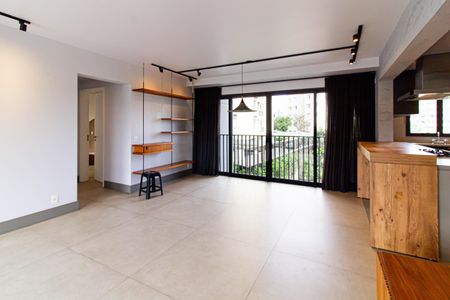 Sala de apartamento à venda com 2 quartos, 125m² em Vila Ipojuca, São Paulo