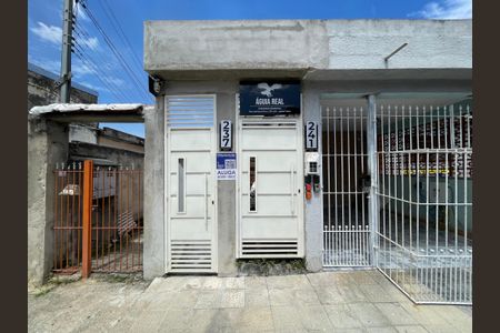 Fachada + Placa de casa de condomínio para alugar com 1 quarto, 20m² em Jardim Lisboa, São Paulo