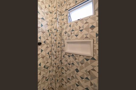 Banheiro de casa de condomínio para alugar com 1 quarto, 20m² em Jardim Lisboa, São Paulo