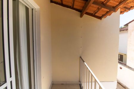 Varanda da Suíte 1 de casa de condomínio para alugar com 2 quartos, 80m² em Maria Paula, São Gonçalo