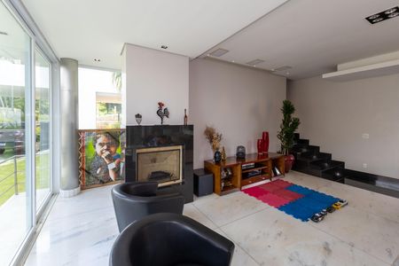Sala com Lareira de casa de condomínio à venda com 3 quartos, 348m² em Vila do Ouro, Nova Lima