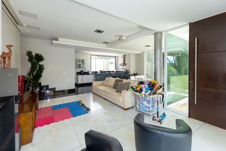 Sala com Lareira de casa de condomínio à venda com 3 quartos, 348m² em Vila do Ouro, Nova Lima