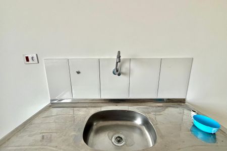 Cozinha de kitnet/studio para alugar com 1 quarto, 30m² em Jardim Oriental, São Paulo