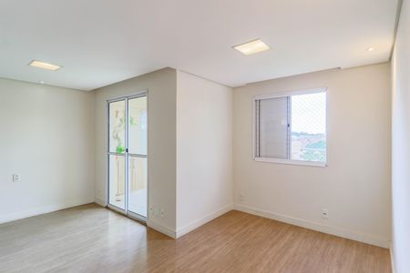 Sala de apartamento para alugar com 2 quartos, 67m² em Jardim Casablanca, São Paulo