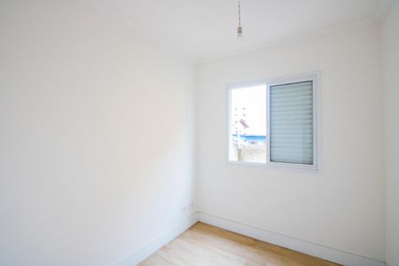 Quarto 2 de apartamento para alugar com 2 quartos, 50m² em Parque Industriario, Santo André