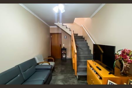 Sala de casa à venda com 4 quartos, 223m² em Engenheiro Goulart, São Paulo