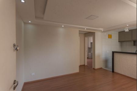 Sala de apartamento à venda com 2 quartos, 45m² em Vila Satúrnia, Campinas