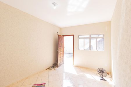 Sala de casa para alugar com 3 quartos, 170m² em Jardim Sao Pedro, Carapicuíba