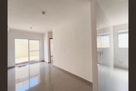 Sala de apartamento para alugar com 2 quartos, 80m² em Medeiros, Jundiaí