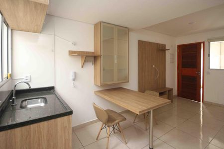 Cozinha de apartamento para alugar com 2 quartos, 36m² em Cidade Mãe do Céu, São Paulo