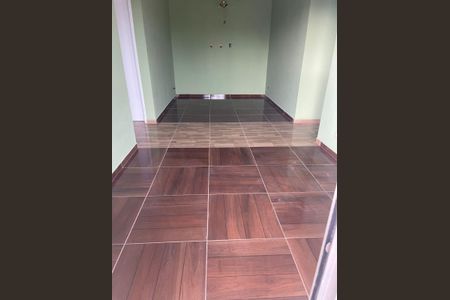 Sala de apartamento para alugar com 2 quartos, 63m² em Veloso, Osasco