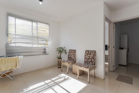 Sala de apartamento para alugar com 2 quartos, 41m² em Jardim Carvalho, Porto Alegre