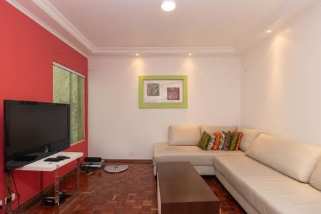 Sala de TV de casa para alugar com 4 quartos, 230m² em Horto Florestal, São Paulo