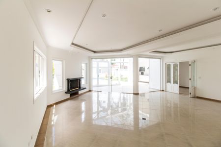 Sala de casa de condomínio à venda com 4 quartos, 600m² em Alphaville, Santana de Parnaíba