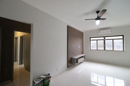 Sala de apartamento para alugar com 4 quartos, 142m² em Jardim Macedo, Ribeirão Preto