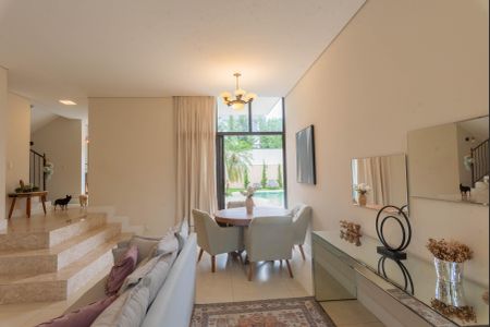 Sala de casa de condomínio para alugar com 3 quartos, 318m² em Jardim Nova Europa, Campinas