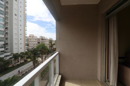 Varanda de apartamento para alugar com 3 quartos, 115m² em Jardim Santa Genoveva, Guarujá