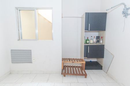 Quarto 2 de casa para alugar com 2 quartos, 100m² em Marechal Hermes, Rio de Janeiro