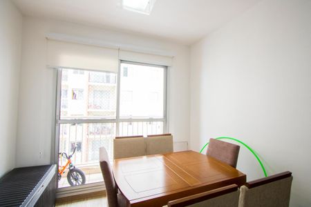 Sala de apartamento à venda com 3 quartos, 68m² em Vila Homero Thon, Santo André