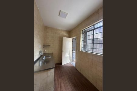Casa para alugar com 3 quartos, 360m² em Santa Efigênia, Belo Horizonte