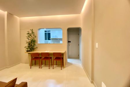 Sala de apartamento para alugar com 1 quarto, 42m² em Copacabana, Rio de Janeiro