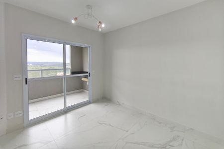 Sala de apartamento à venda com 2 quartos, 66m² em Loteamento Parque São Martinho, Campinas