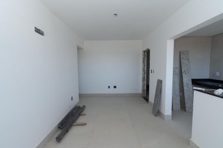 Sala de apartamento à venda com 3 quartos, 78m² em Riacho das Pedras, Contagem