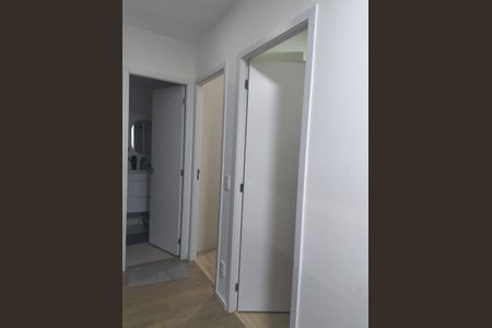 Corredor de apartamento para alugar com 2 quartos, 36m² em Vila Guilhermina, São Paulo