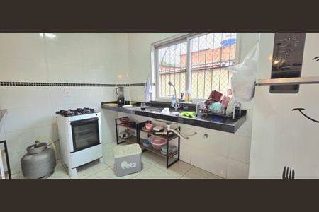 Cozinha de apartamento à venda com 2 quartos, 60m² em Aeronautas, Lagoa Santa