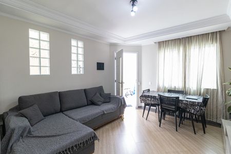 Sala de casa de condomínio para alugar com 3 quartos, 180m² em Vila Lais, São Paulo