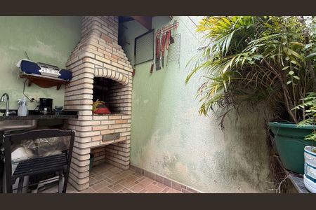 Casa à venda com 3 quartos, 114m² em Campo Grande, São Paulo