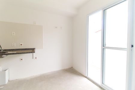 Quarto/Cozinha de kitnet/studio para alugar com 1 quarto, 17m² em Cidade Antônio Estêvão de Carvalho, São Paulo