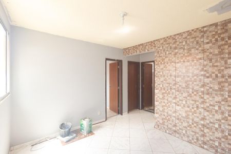 Sala de apartamento para alugar com 2 quartos, 45m² em Paciência, Rio de Janeiro