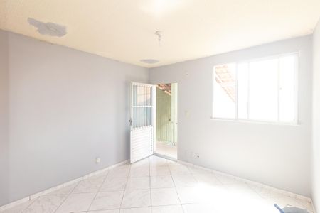 Sala de apartamento para alugar com 2 quartos, 45m² em Paciência, Rio de Janeiro