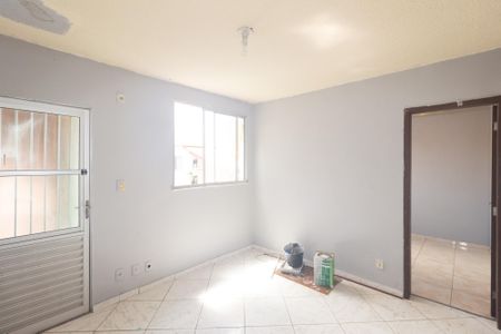 Sala de apartamento para alugar com 2 quartos, 45m² em Paciência, Rio de Janeiro