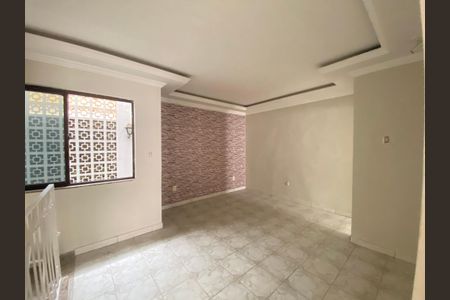 Casa para alugar com 2 quartos, 220m² em Abolição, Rio de Janeiro