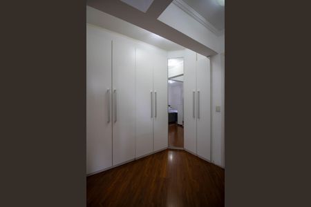 Suíte de apartamento à venda com 4 quartos, 120m² em Chácara Agrindus, Taboão da Serra