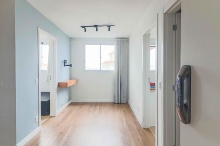 Sala de apartamento para alugar com 2 quartos, 36m² em Jardim Peri Peri, São Paulo