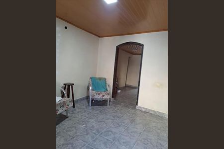Casa à venda com 3 quartos, 130m² em Vila Quitauna, Osasco