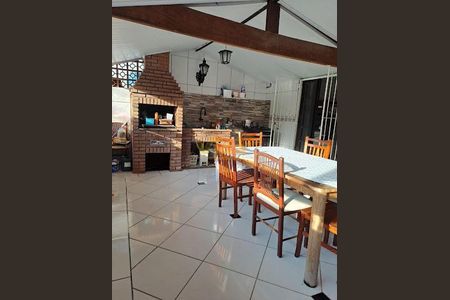 Casa à venda com 3 quartos, 130m² em Vila Quitauna, Osasco