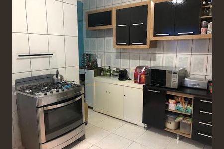 Casa à venda com 2 quartos, 75m² em Santa Maria, Osasco