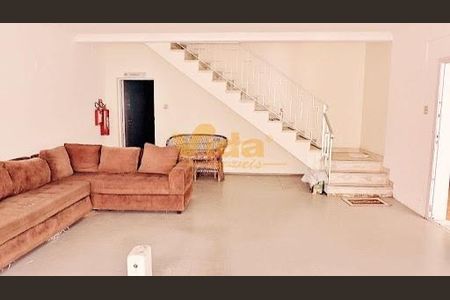 Casa à venda com 5 quartos, 305m² em Vila Yara, Osasco