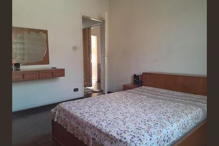 Casa à venda com 4 quartos, 174m² em Km 18, Osasco