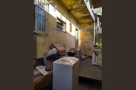 Casa à venda com 1 quarto, 169m² em Vila Quitauna, Osasco