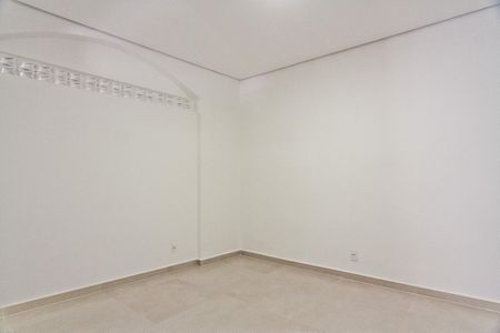 Quarto 1 de casa para alugar com 2 quartos, 75m² em Jardim Marisa, São Paulo