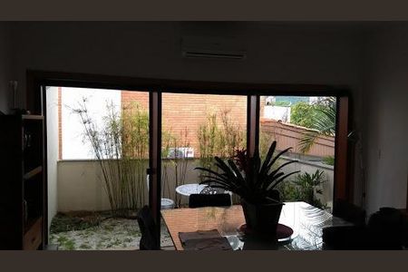 Casa à venda com 4 quartos, 450m² em Alphaville, Santana de Parnaíba