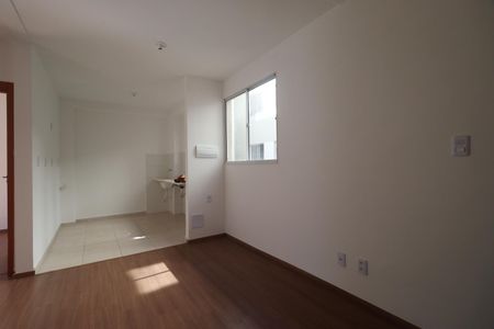 Sala de apartamento para alugar com 2 quartos, 42m² em Loteamento Parque dos Lagos, Ribeirão Preto