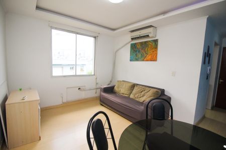 Sala de apartamento à venda com 1 quarto, 44m² em Santo Antônio, Porto Alegre