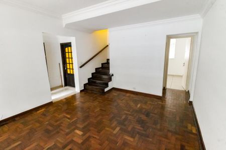 Sala 1 de casa para alugar com 3 quartos, 250m² em Vila Progredior, São Paulo