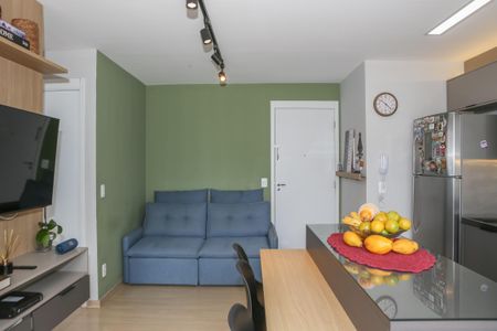 Sala de apartamento à venda com 2 quartos, 42m² em Parque Industrial Tomas Edson, São Paulo